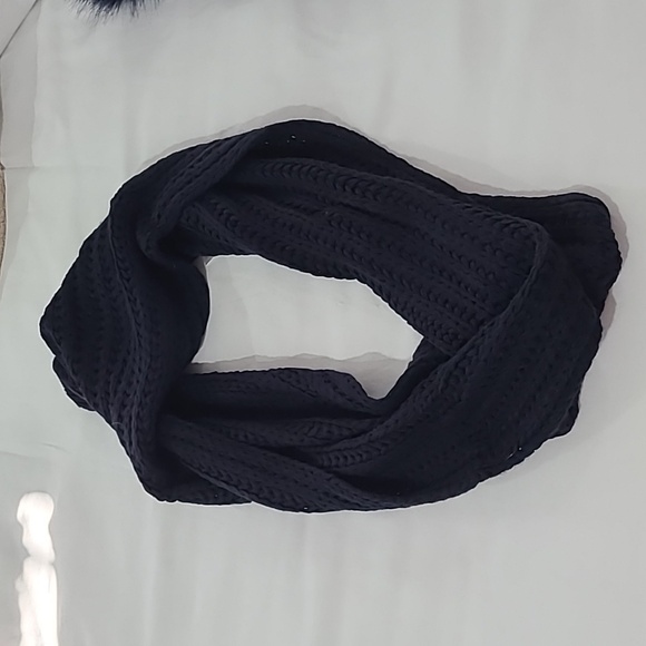 NWT Halston 2 pc Knit Toboggan Hat Infinity Scarf Navy Blue - Picture 5 of 5
